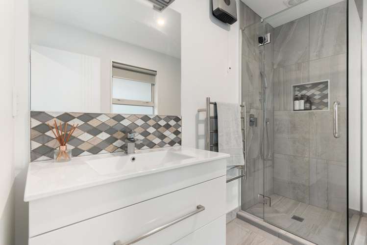 21 Bronco Drive Aidanfield_8