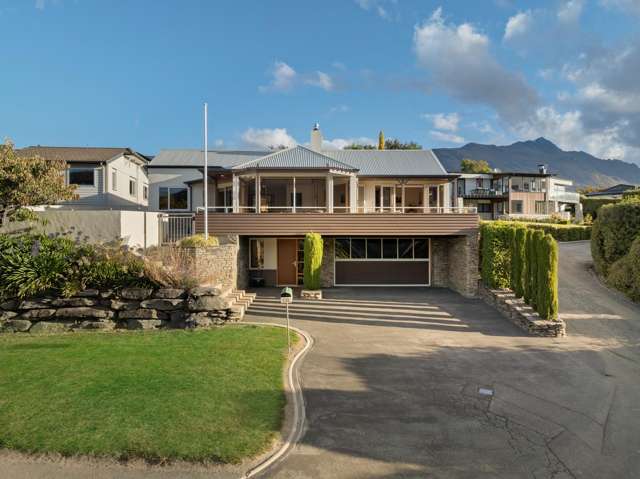 732 Peninsula Road Kelvin Heights_2