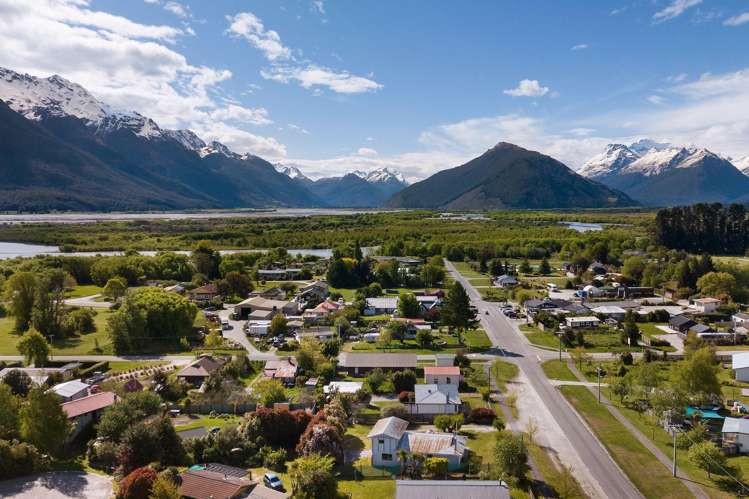 5 Argyle Street Glenorchy_18