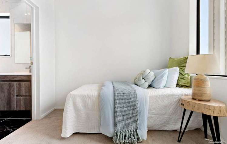 27 Laquinta Place Flat Bush_10