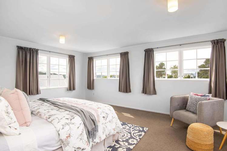 35 Outram Grove Kelson_7