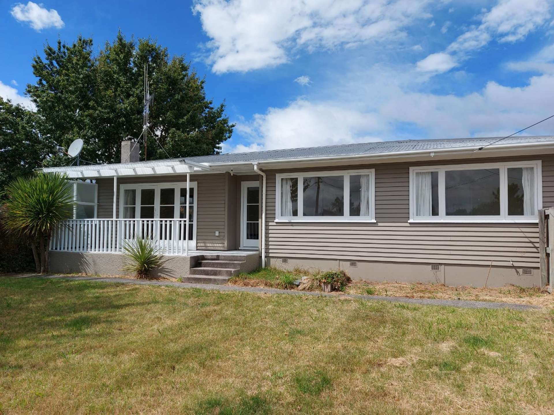 2/211 Rifle Range Road 11209_0