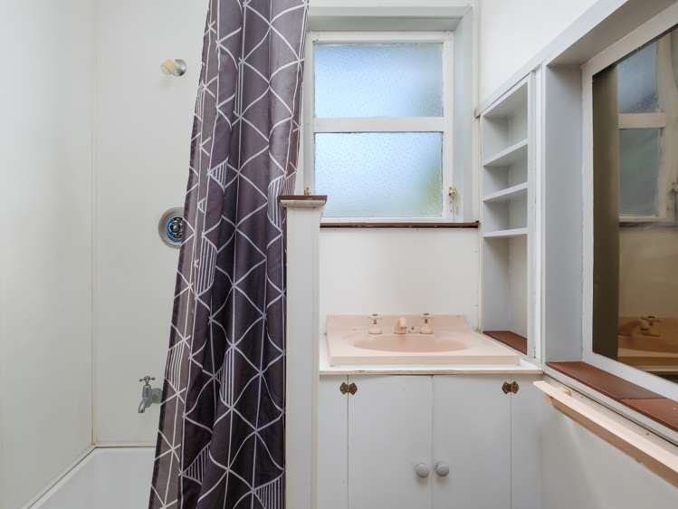 42 Lytton Road Riverdale_10