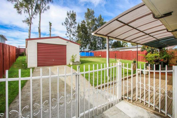 17 Tamariki Avenue Kelston_10