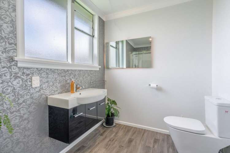 105 Avenal Street Avenal_18