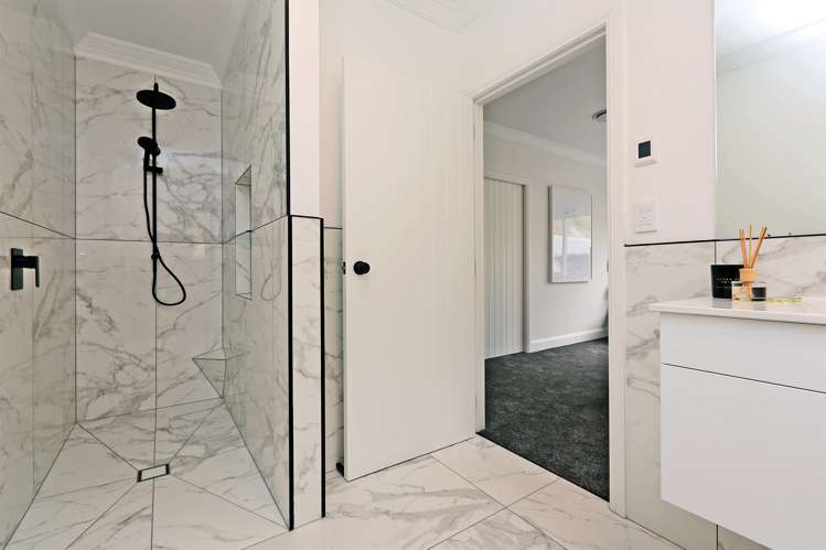 55 Kent Terrace Taradale_10