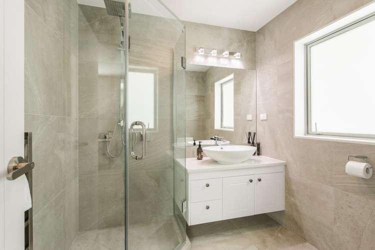 57 Admirals Court Drive Greenhithe_18