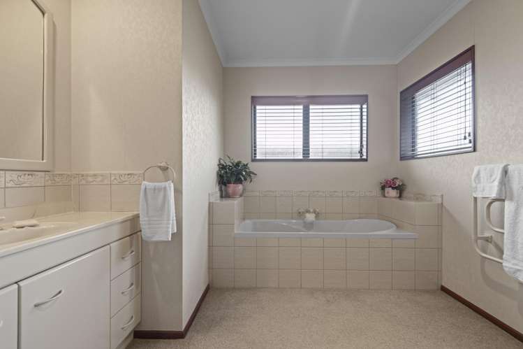 35 Presidential Drive Milson_14