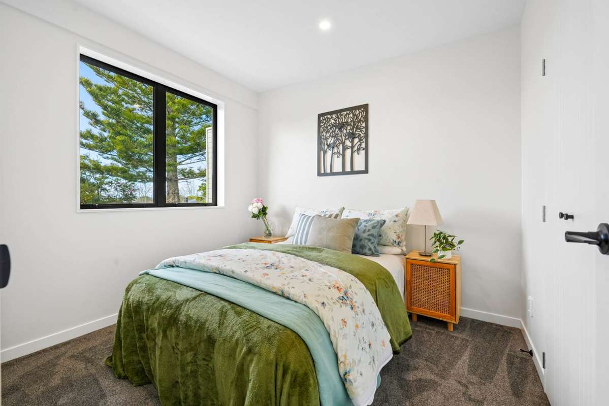 2/92 Titirangi Road_4