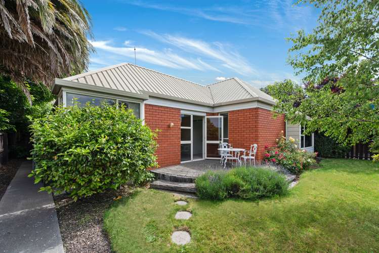 1/8 Gatonby Place Avonhead_0