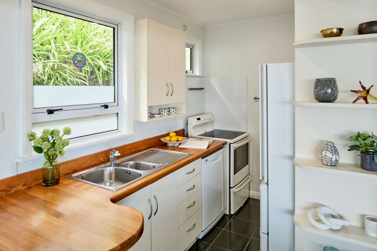 444 The Esplanade Island Bay_6