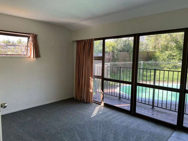 24 Bond Crescent Forrest Hill_8