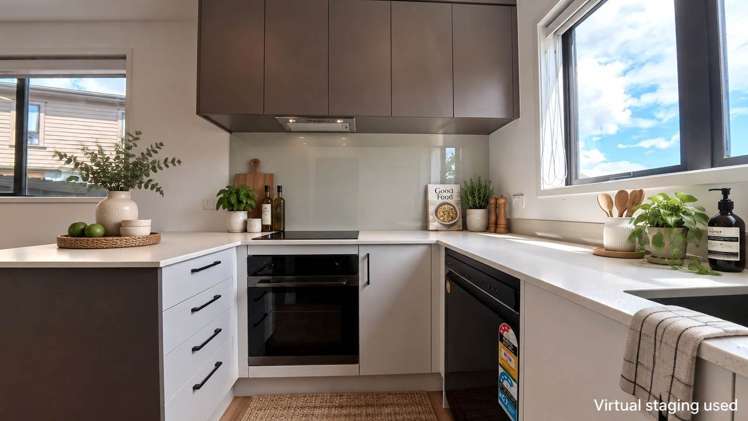 73 Freeland Avenue Mt Roskill_2