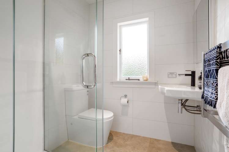 28 Invermay Avenue Mount Roskill_9