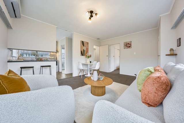 2/40 Cheval Drive Totara Vale_3