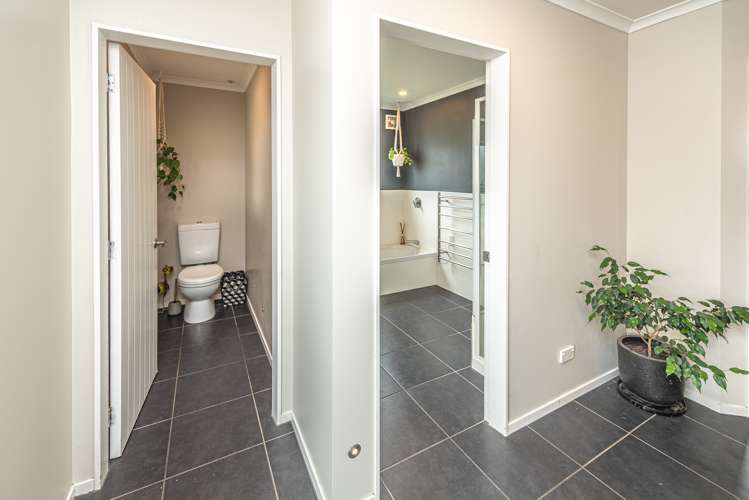 87 Wikitoria Road Whanganui Airport_16