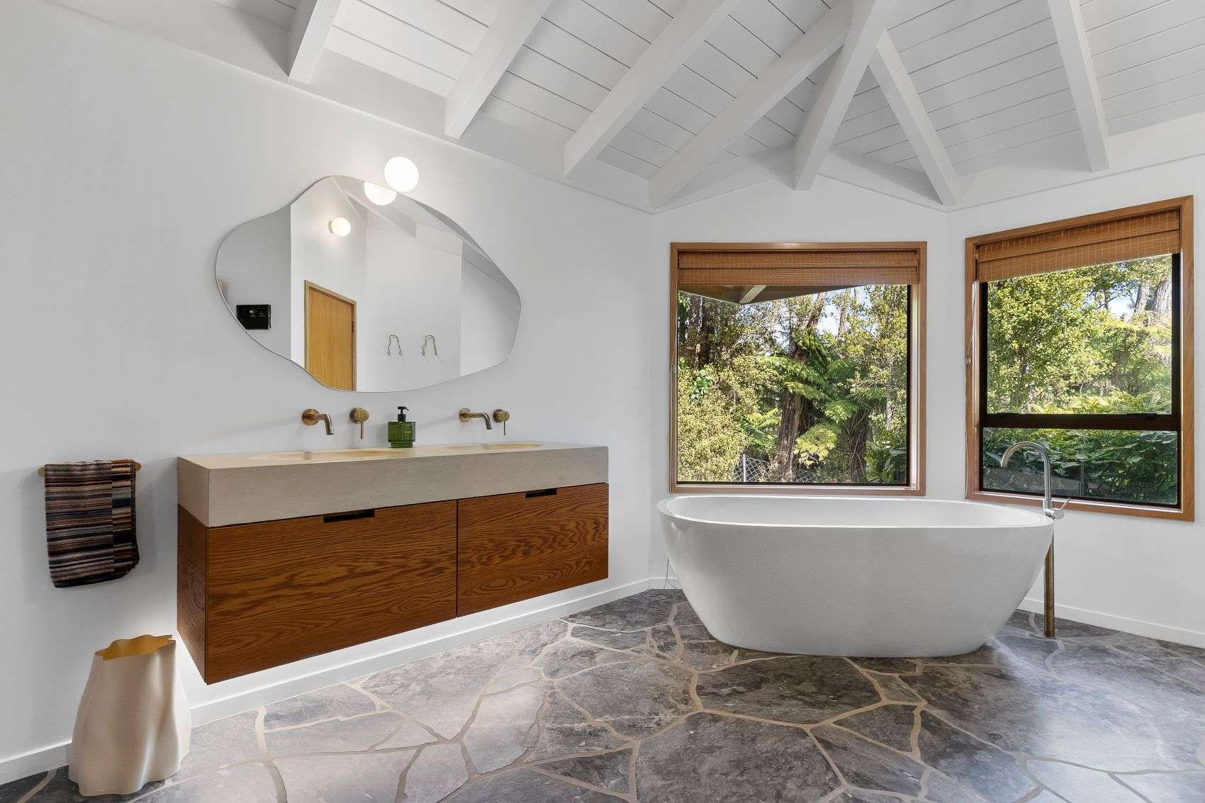 7 Happeace Lane in Titirangi, Waitakere