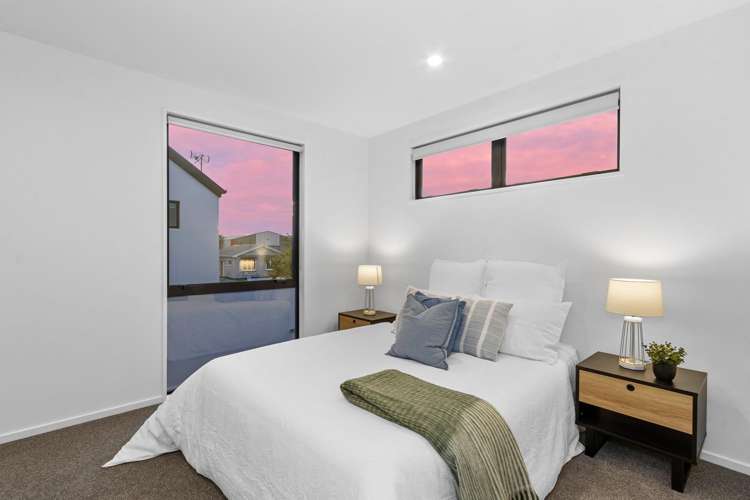 2/49 Laurence Street Waltham_5