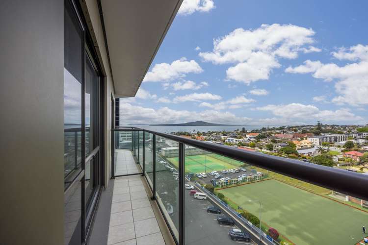 Address withheld Takapuna_5