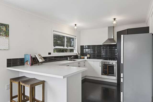 RELAXED, LOW MAINTENANCE AND SECURE