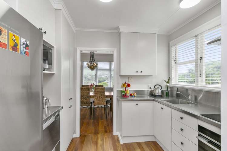 12 Raroa Place Pukerua Bay_5