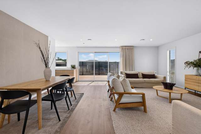 1/11 West Place Greenmeadows_2