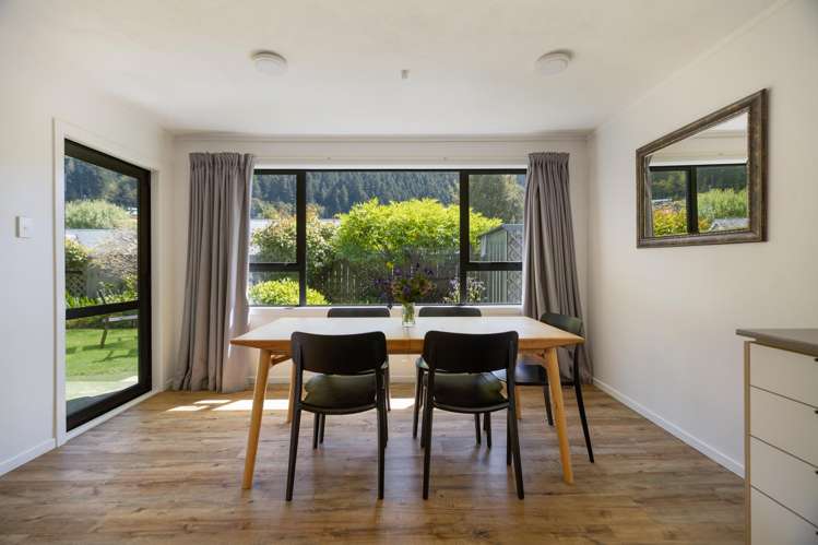 66A and 66B Robins Road Queenstown_18