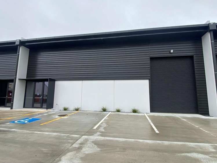 Units 2-5, 26 Sheffield Street Te Rapa_3