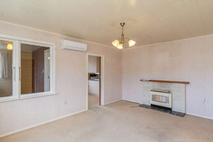 68 Karamu Crescent Wainuiomata_9