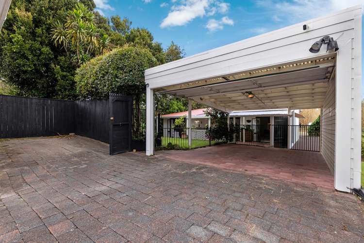 2/84 West Coast Road Glen Eden_17