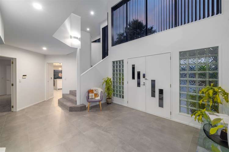 11 Travis Country Drive Burwood_6