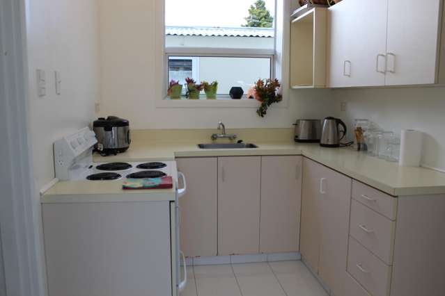 7 Momorangi Crescent Redwood_3