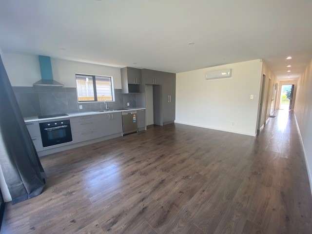 29A Tributary Parade 1657_4