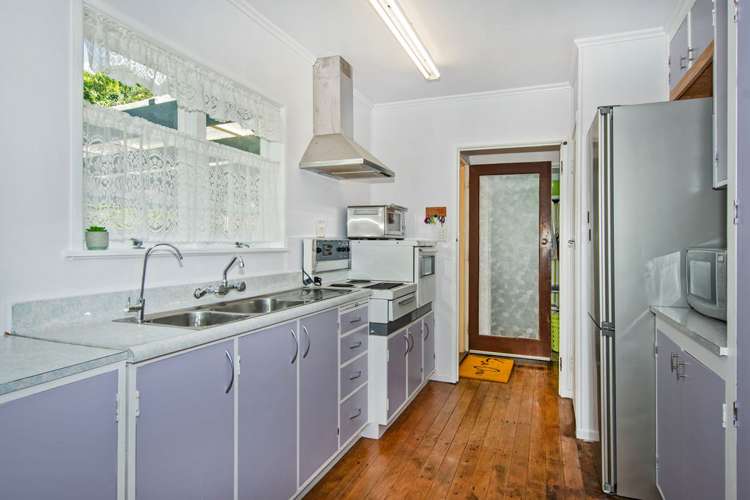 11 Ogle Crescent Kamo_5