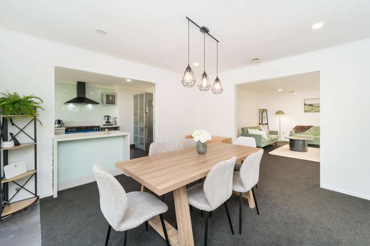 8 Aintree Crescent_1