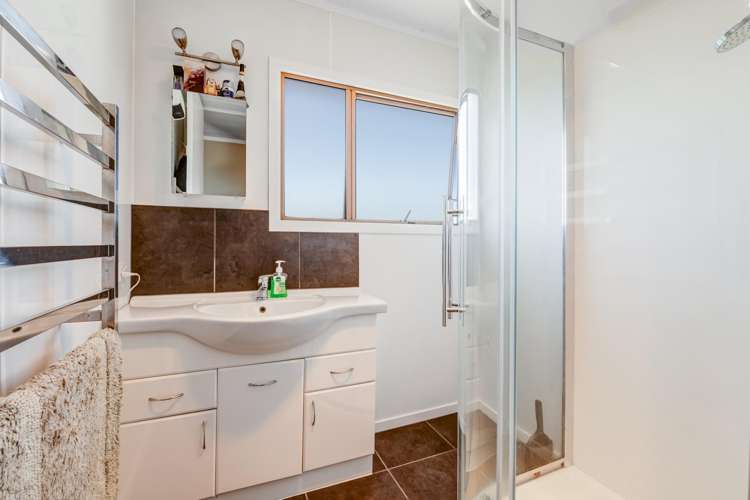 29 Melandra Road Stanmore Bay_15