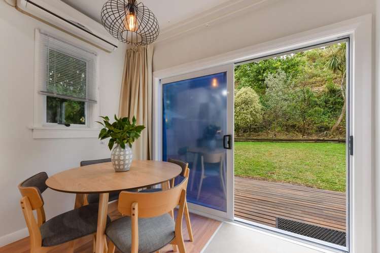 134 Saint Vincent Street Toi Toi_9