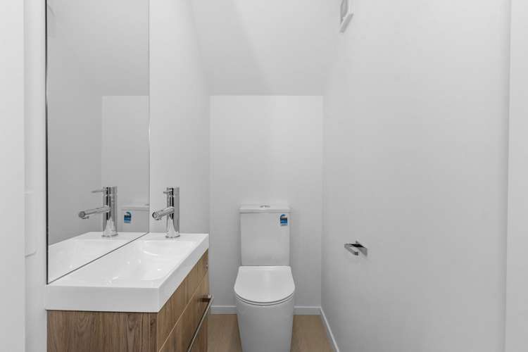 2/49 Laurence Street Waltham_10