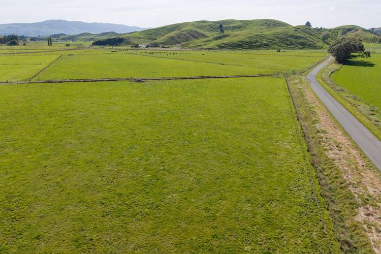 Range Road Woodville_18