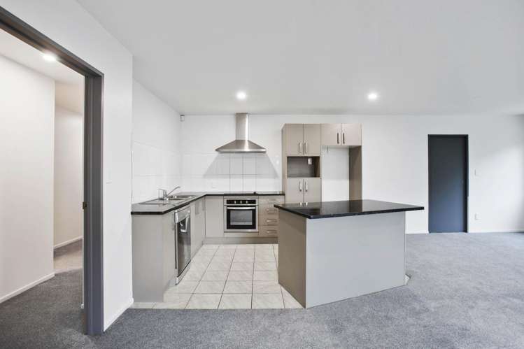 8 Vino Cina Heights Ranui_6