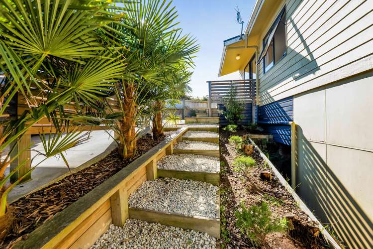 19 Chartwell Drive Eltham_17