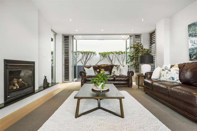 22b Beach Road Castor Bay_12