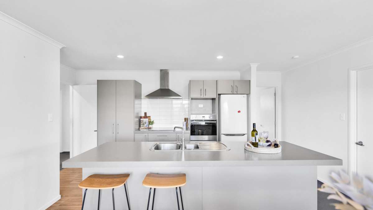 5 Te Waikare Street_2