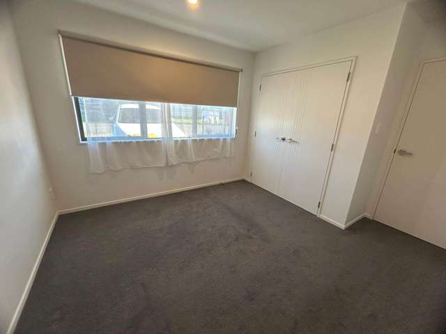 17B Tributary Parade Karaka_4