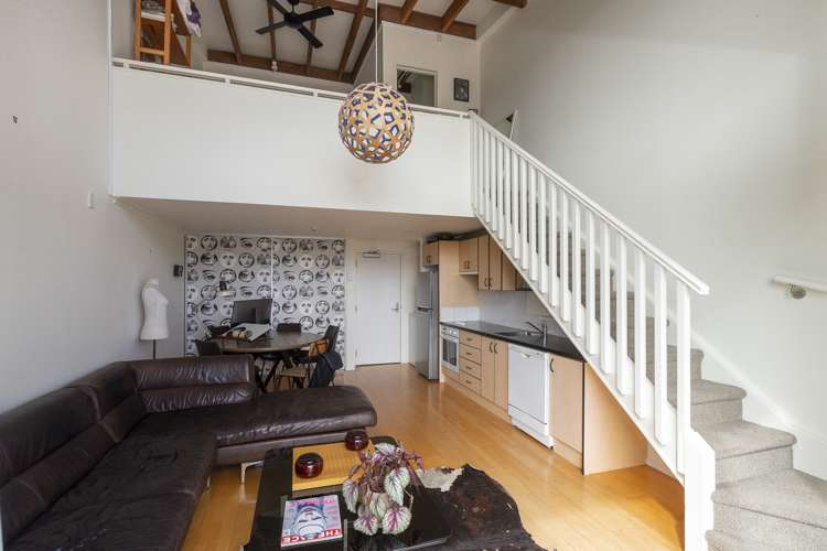 2j/12 Charles Street Mount Eden_9