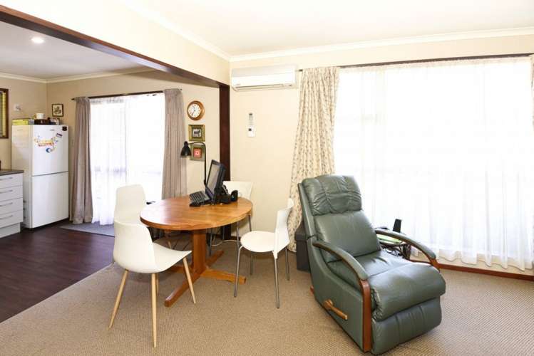 2/50 Queens Drive Allenton_7