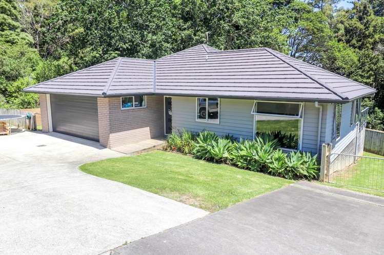 128 Korokoro Crescent Thames_18