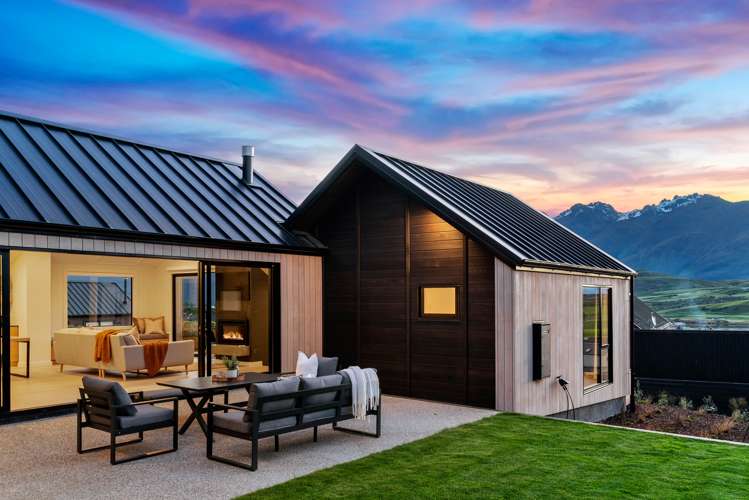 19 Falconer Rise Jacks Point_25