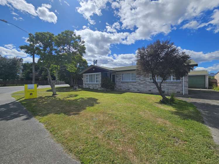 1217 Willowpark Road North Mayfair_14