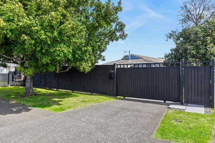 198 Captain Springs Road Onehunga_20